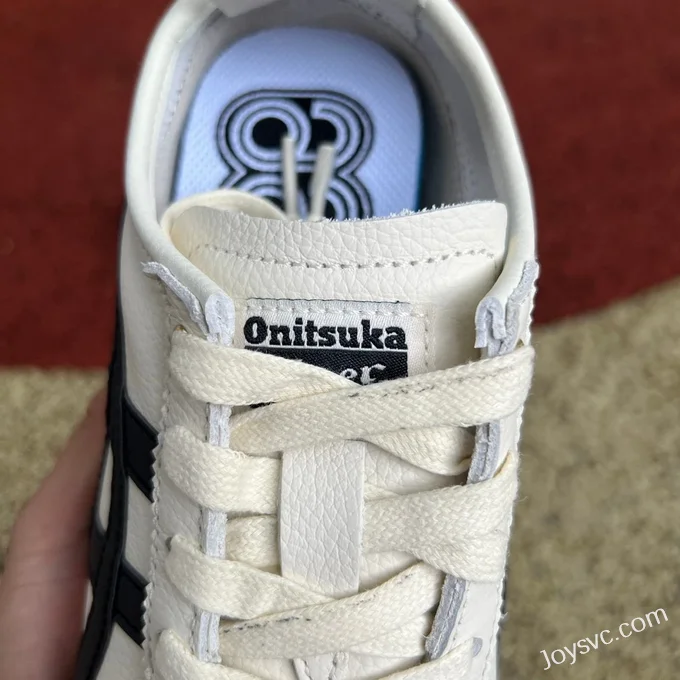 Onitsuka Tiger Mexico 66 Low-Top Sneakers in White Black & Gold