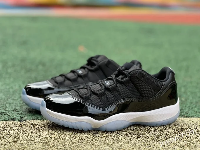 Air Jordan 11 Low Space Jam FV5104-004