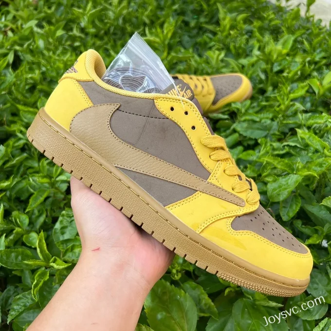 Travis Scott x Air Jordan 1 Low Golf DM7866-665 Yellow Brown Reverse Swoosh