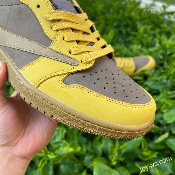 Travis Scott x Air Jordan 1 Low Golf DM7866-665 Yellow Brown Reverse Swoosh