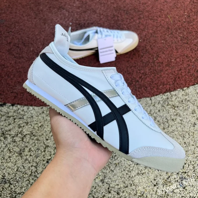 Onitsuka Tiger Mexico 66 Low-Top Sneakers in White Grey & Black