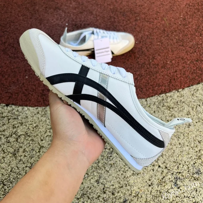 Onitsuka Tiger Mexico 66 Low-Top Sneakers in White Grey & Black