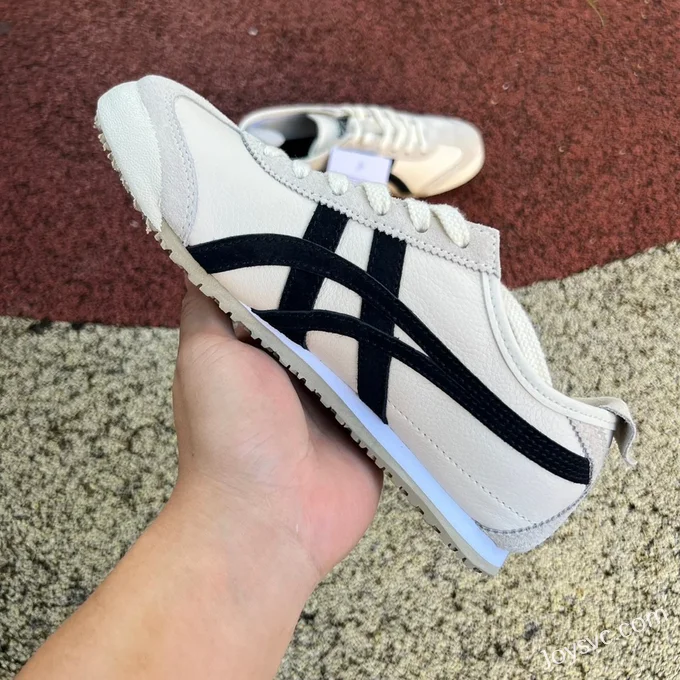 Onitsuka Tiger Mexico 66 Low-Top Sneakers in Beige Yellow & Black