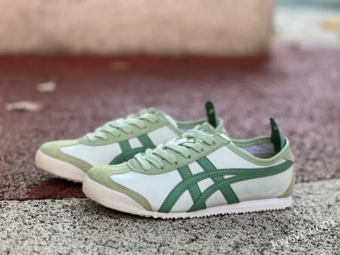 Onitsuka Tiger Mexico 66 Low-Top Sneakers in White & Green