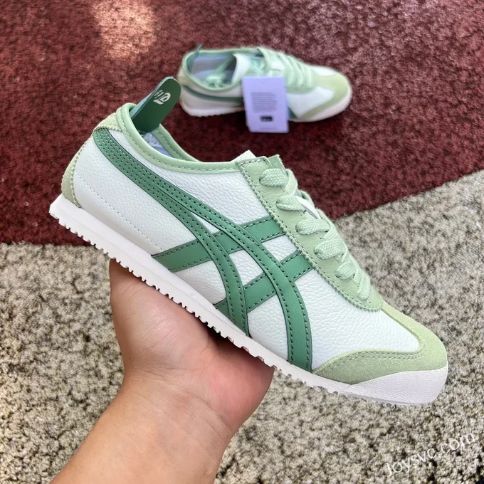 Onitsuka Tiger Mexico 66 Low-Top Sneakers in White & Green