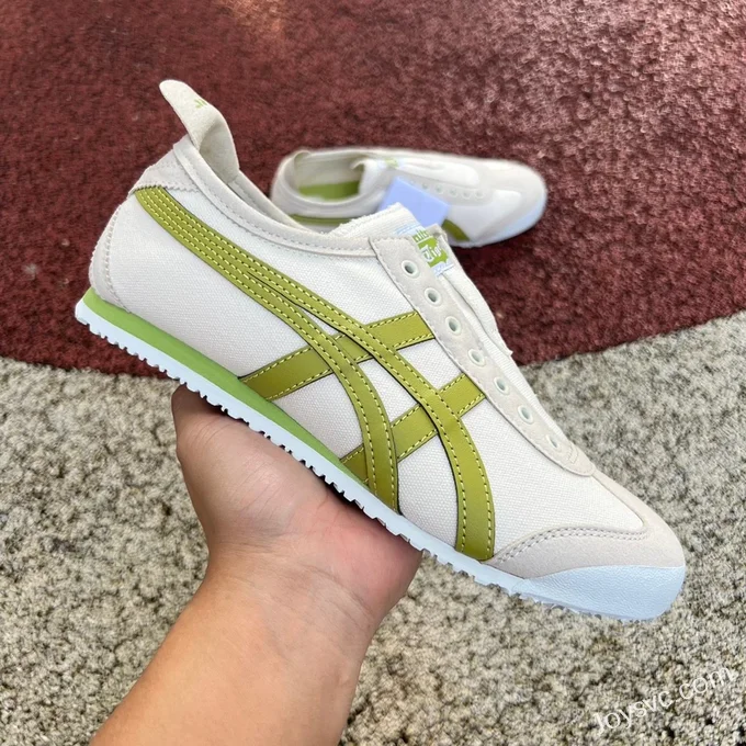 Onitsuka Tiger Mexico 66 Slip-On Sneakers in Beige & Green