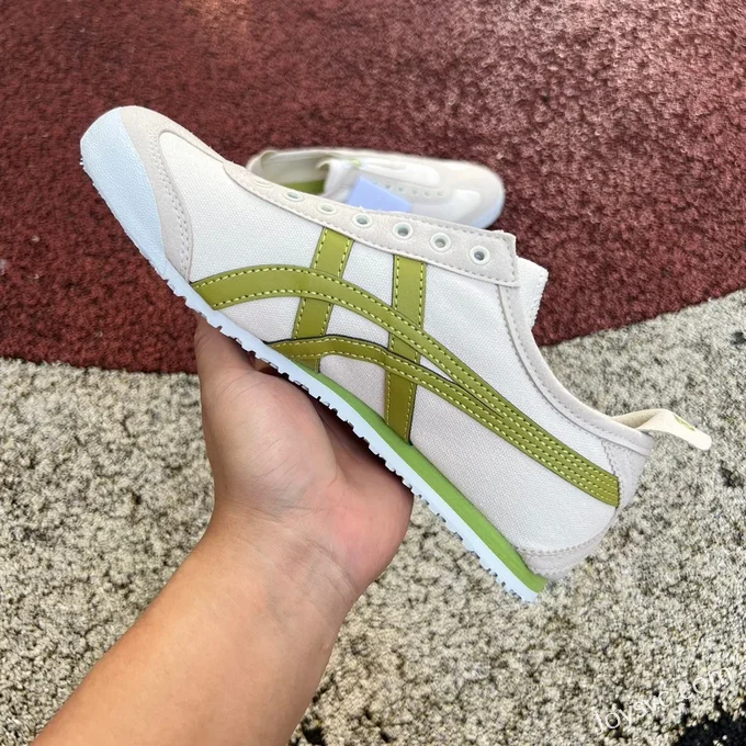 Onitsuka Tiger Mexico 66 Slip-On Sneakers in Beige & Green