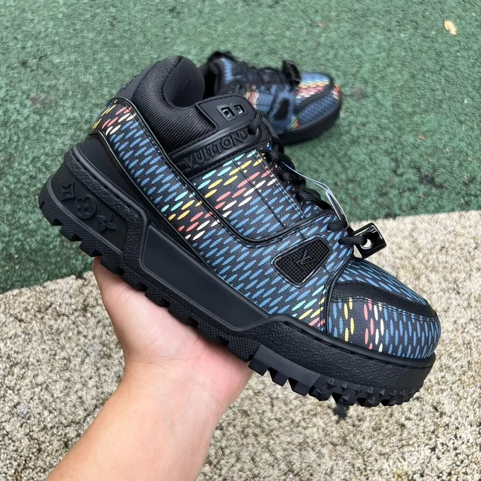 Louis Vuitton Trainer Maxi Black Pattern