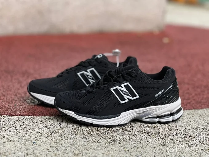 NB 1906 Black White New Balance 1906R Retro Running Shoes M1906RFB