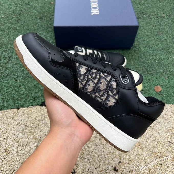 DIOR B27 Low Top Black White Sneakers