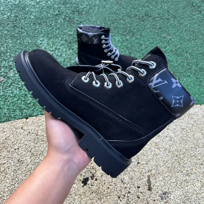 Timberland x LOUIS VUITTON High-Top Boots in Black