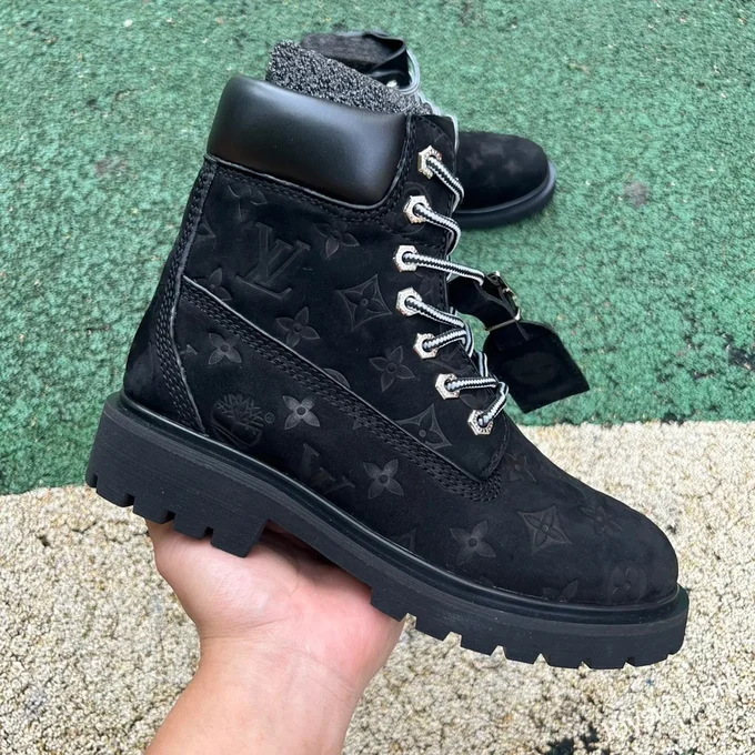 Timberland x LOUIS VUITTON High-Top Boots in Black with Print