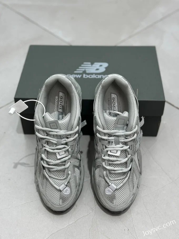 NB 1906R Silver Grey New Balance 1906R Retro Sneakers M1906AG