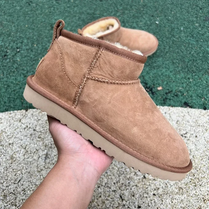 UGG Flat Sole Brown Mid Top Boots