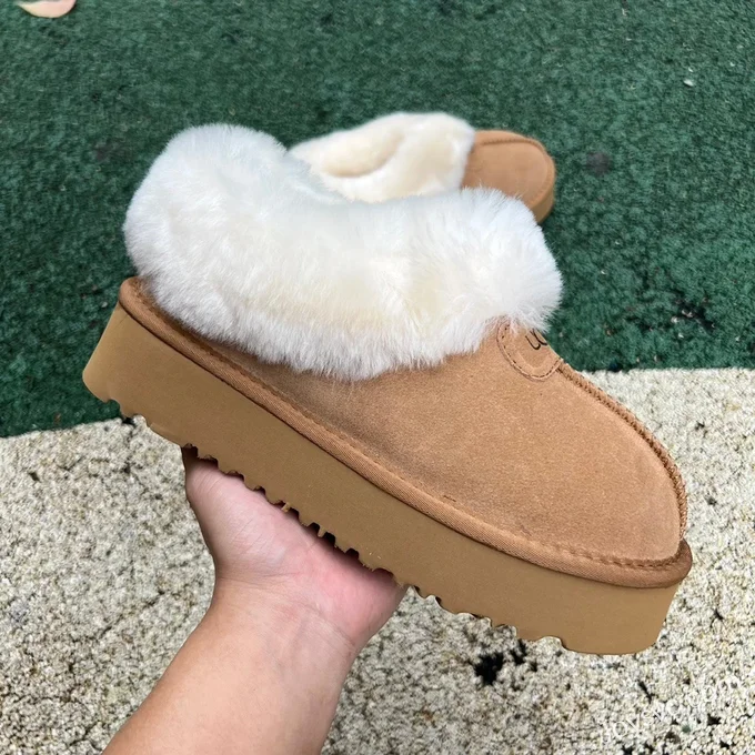 UGG Thick Sole Fur Brown Low Top Boots