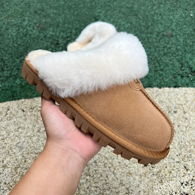 UGG Fur Slippers Brown