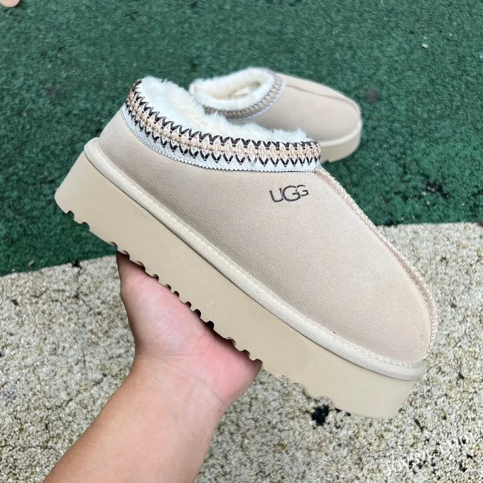 UGG Thick Sole Beige Low Top Boots