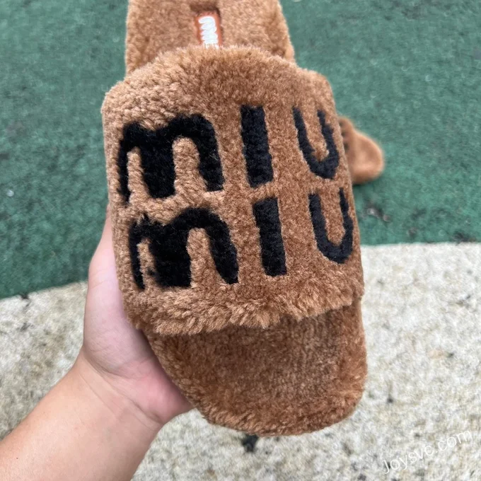 MIU MIU Fur Slippers