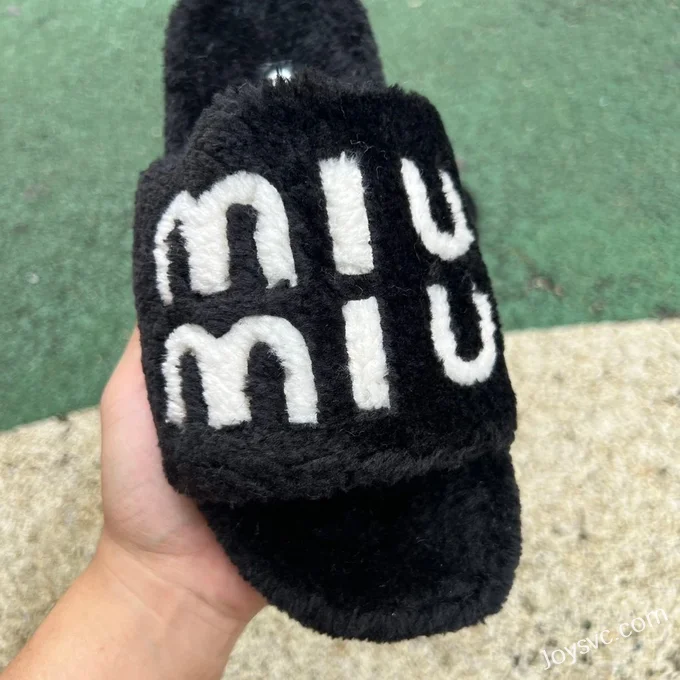 MIU MIU Fur Slippers