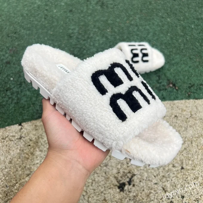 MIU MIU Fur Slippers