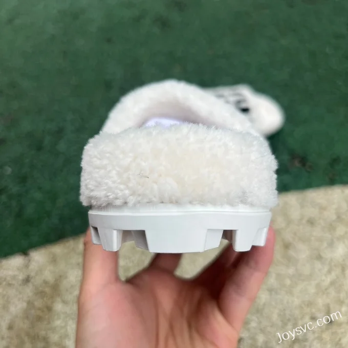 MIU MIU Fur Slippers