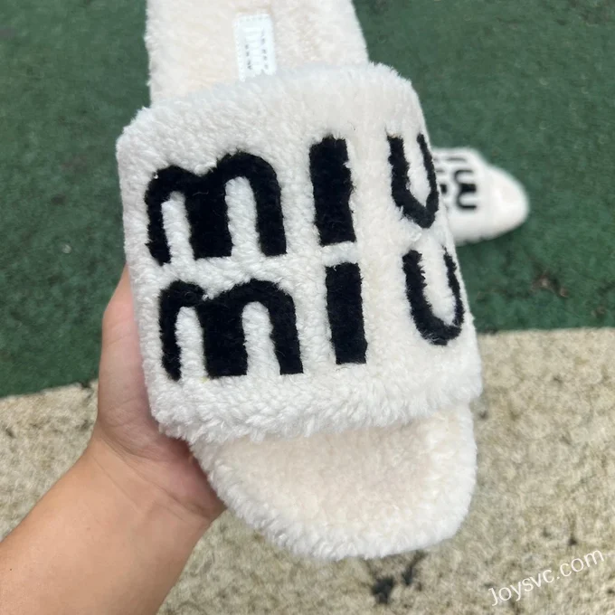 MIU MIU Fur Slippers