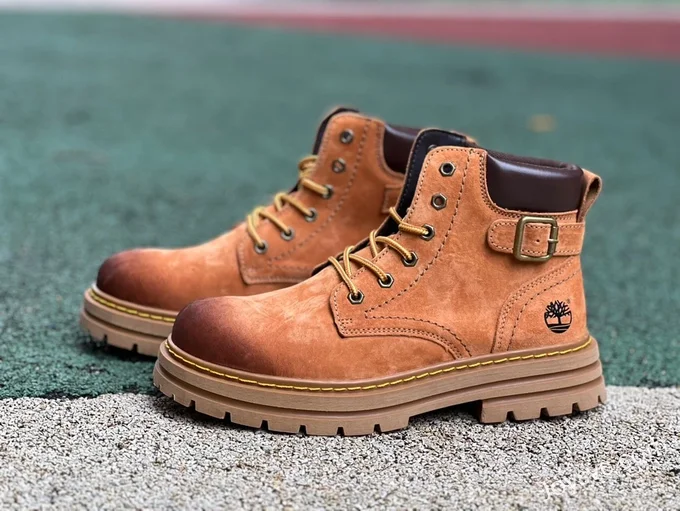 Timberland Mid-Top Boots in Light Brown