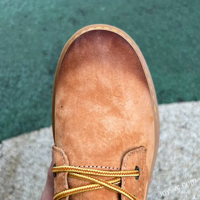 Timberland Mid-Top Boots in Light Brown