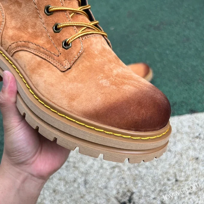 Timberland Mid-Top Boots in Light Brown