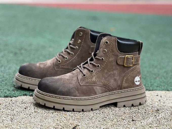 Timberland Mid-Top Boots in Grey and Black