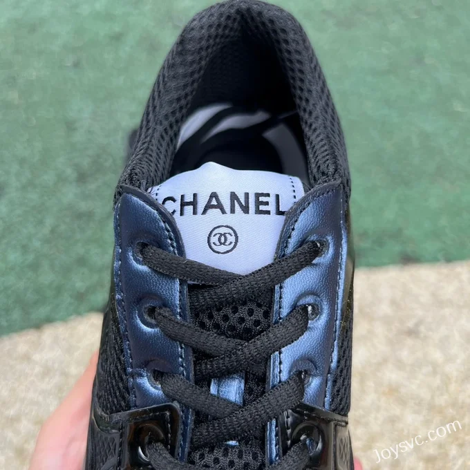 CHANEL Thick Sole Low-Top Shoes in Black