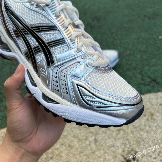 Asics Gel-Kayano 14 in Silver and White