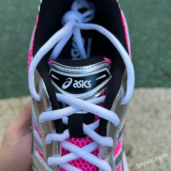 Asics Gel-Kayano 14 in Silver and Pink