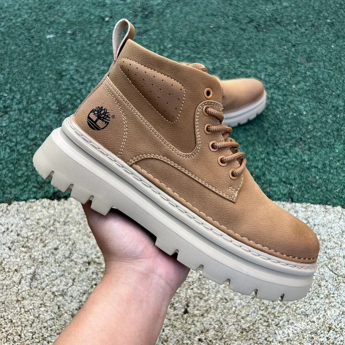 Timberland Mid-Top Boots in Brown