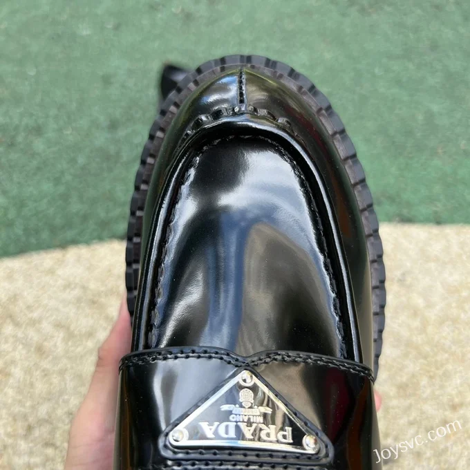 PRADA Leather Round Toe Loafer Shiny Black