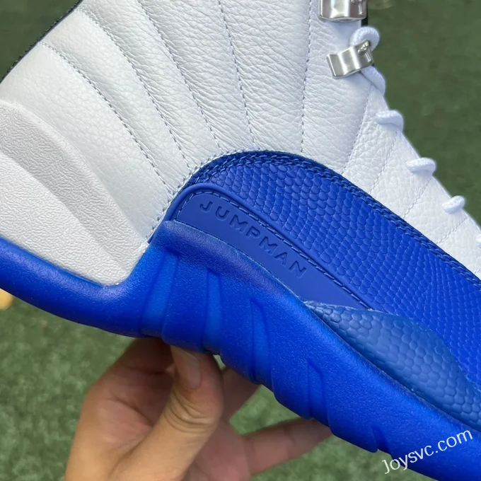 Air Jordan 12 